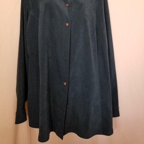 Shirt - Picture 2 of 4